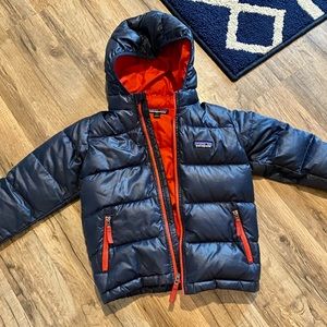 Boys navy and red 4T Patagonia Hi-loft down sweater hoody jacket
